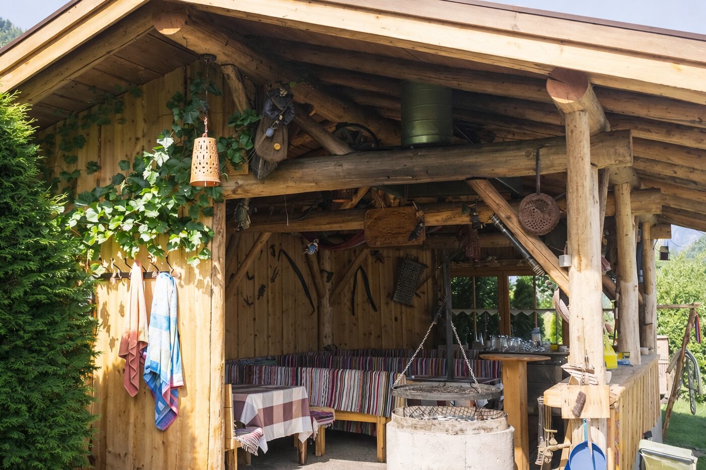 Gemütlicher Pavillon für entspannte Grillabende